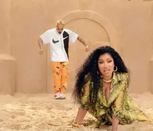 Chris Brown se uni a Nicki Minaj y a G-Eazy para su nuevo video y tema Wobble Up.